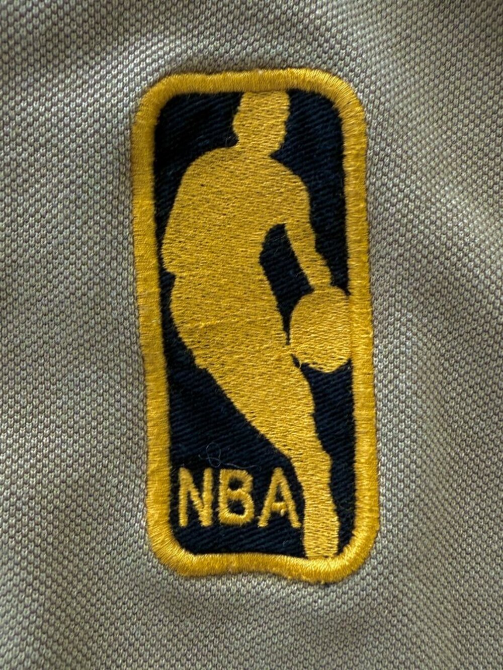 Nike x NBA Toronto Raptors Official Reissue 1/4 Zip Pullover Khaki/Gold - Large - Picture 6 of 7